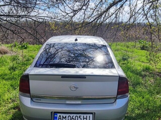 Серый Опель Вектра, объемом двигателя 1.9 л и пробегом 355 тыс. км за 3500 $, фото 6 на Automoto.ua