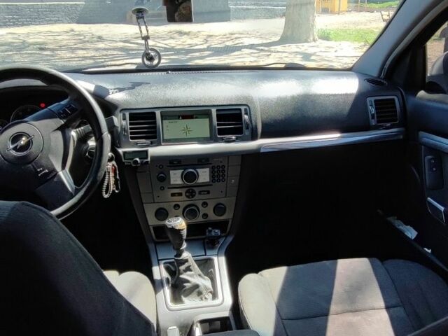 Серый Опель Вектра, объемом двигателя 1.9 л и пробегом 355 тыс. км за 3500 $, фото 13 на Automoto.ua