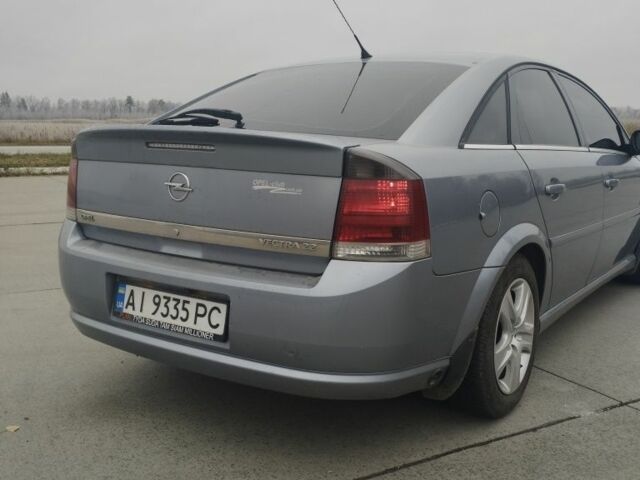 Серый Опель Вектра, объемом двигателя 2.2 л и пробегом 420 тыс. км за 3100 $, фото 2 на Automoto.ua