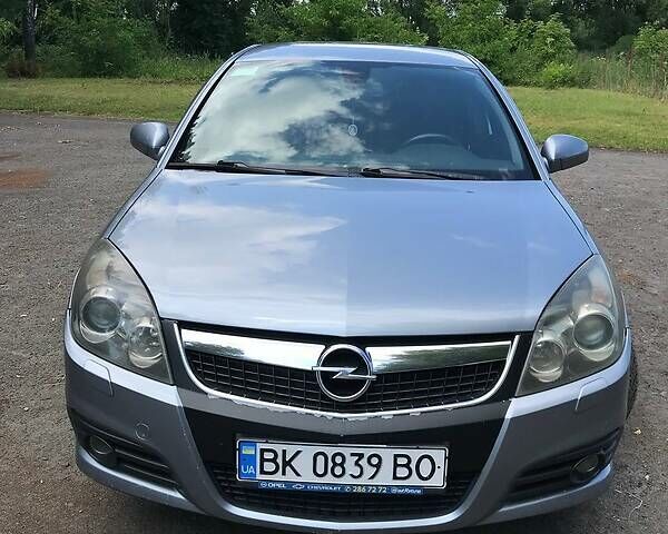 Сірий Опель Вектра, об'ємом двигуна 2.2 л та пробігом 315 тис. км за 6000 $, фото 9 на Automoto.ua