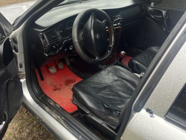 Серый Опель Вектра, объемом двигателя 1.8 л и пробегом 300 тыс. км за 814 $, фото 2 на Automoto.ua