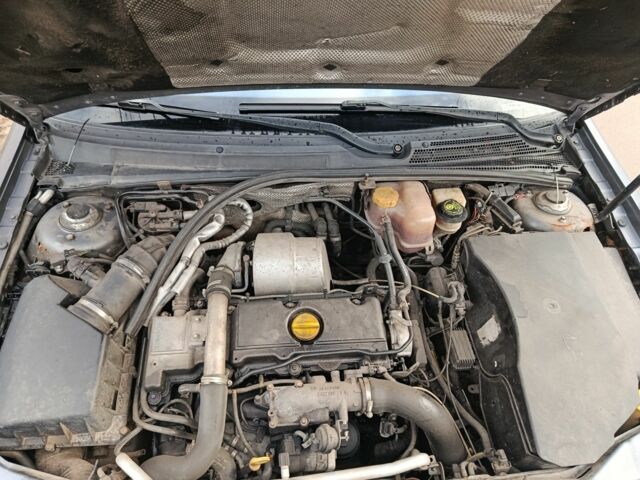 Сірий Опель Вектра, об'ємом двигуна 2 л та пробігом 320 тис. км за 1400 $, фото 6 на Automoto.ua