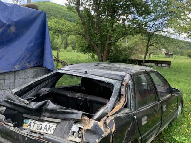 Сірий Опель Вектра, об'ємом двигуна 2 л та пробігом 435 тис. км за 2000 $, фото 8 на Automoto.ua