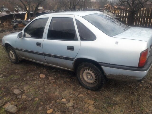 Серый Опель Вектра, объемом двигателя 0 л и пробегом 815 тыс. км за 550 $, фото 1 на Automoto.ua