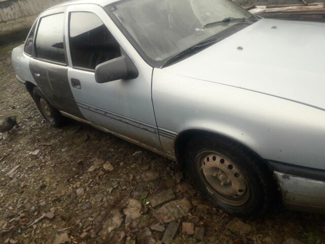 Серый Опель Вектра, объемом двигателя 0 л и пробегом 815 тыс. км за 550 $, фото 3 на Automoto.ua