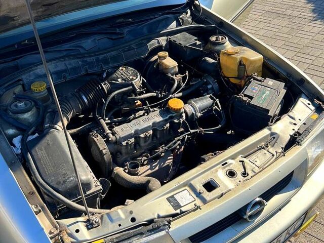 Сірий Опель Вектра, об'ємом двигуна 1.6 л та пробігом 392 тис. км за 1299 $, фото 6 на Automoto.ua