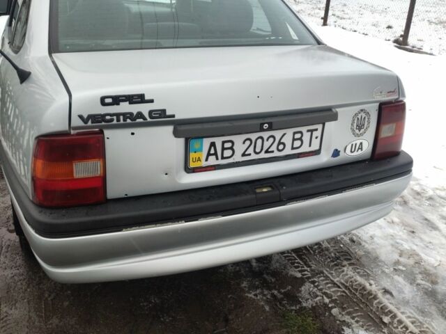 Серый Опель Вектра, объемом двигателя 1.6 л и пробегом 390 тыс. км за 900 $, фото 1 на Automoto.ua