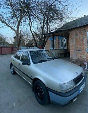 Сірий Опель Вектра, об'ємом двигуна 1.6 л та пробігом 250 тис. км за 1250 $, фото 4 на Automoto.ua