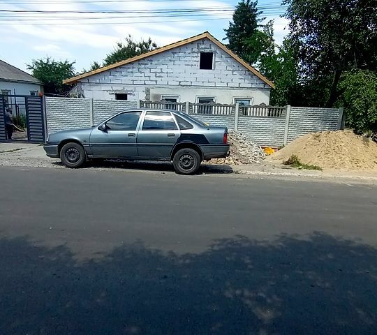 Серый Опель Вектра, объемом двигателя 20 л и пробегом 0 тыс. км за 1400 $, фото 2 на Automoto.ua