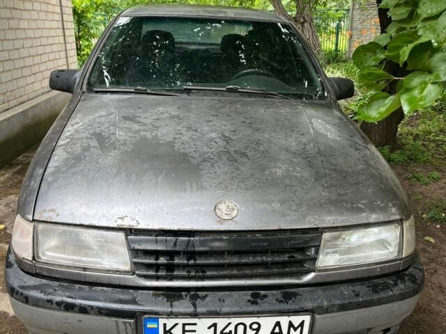 Сірий Опель Вектра, об'ємом двигуна 2 л та пробігом 200 тис. км за 1200 $, фото 1 на Automoto.ua