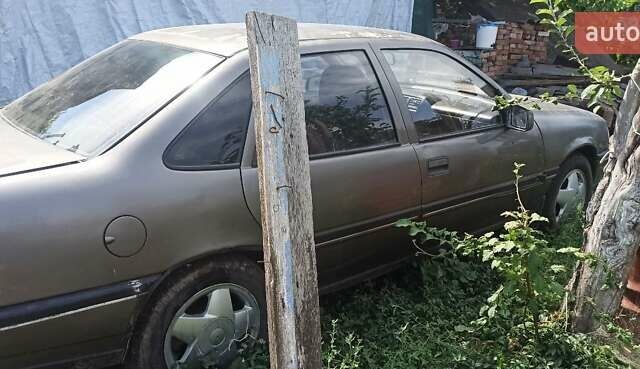 Серый Опель Вектра, объемом двигателя 2 л и пробегом 285 тыс. км за 900 $, фото 1 на Automoto.ua