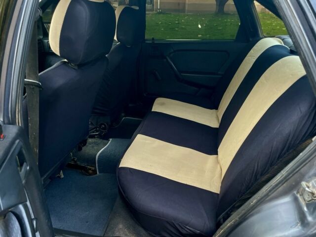 Сірий Опель Вектра, об'ємом двигуна 1.6 л та пробігом 300 тис. км за 820 $, фото 7 на Automoto.ua