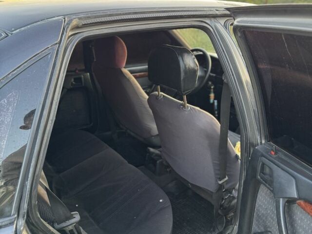 Серый Опель Вектра, объемом двигателя 1.8 л и пробегом 250 тыс. км за 1250 $, фото 4 на Automoto.ua