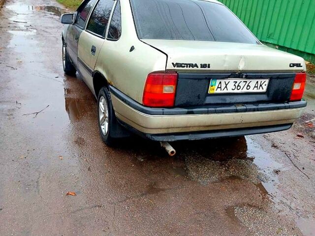 Серый Опель Вектра, объемом двигателя 1.6 л и пробегом 222 тыс. км за 850 $, фото 2 на Automoto.ua