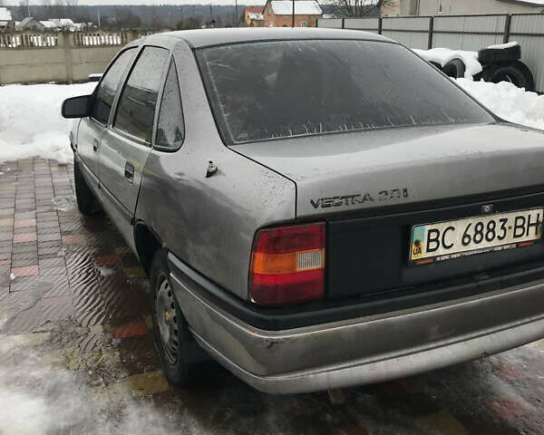 Серый Опель Вектра, объемом двигателя 2 л и пробегом 396 тыс. км за 1400 $, фото 2 на Automoto.ua