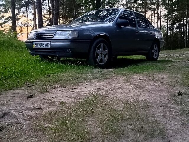 Сірий Опель Вектра, об'ємом двигуна 2 л та пробігом 77 тис. км за 1500 $, фото 4 на Automoto.ua