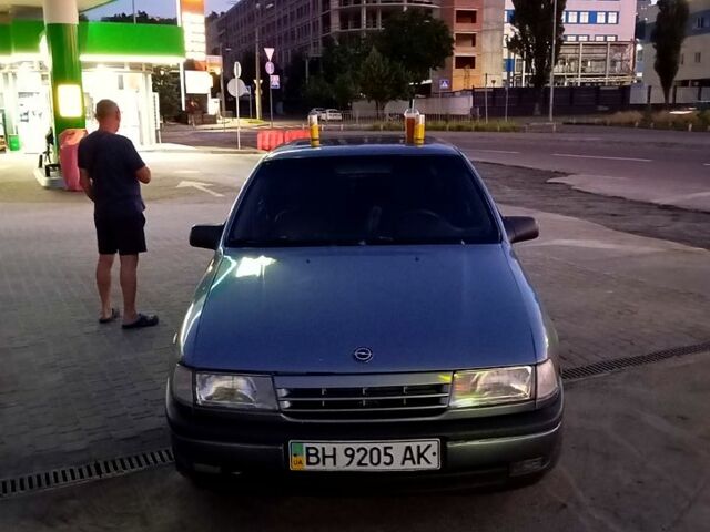 Сірий Опель Вектра, об'ємом двигуна 2 л та пробігом 77 тис. км за 1500 $, фото 5 на Automoto.ua