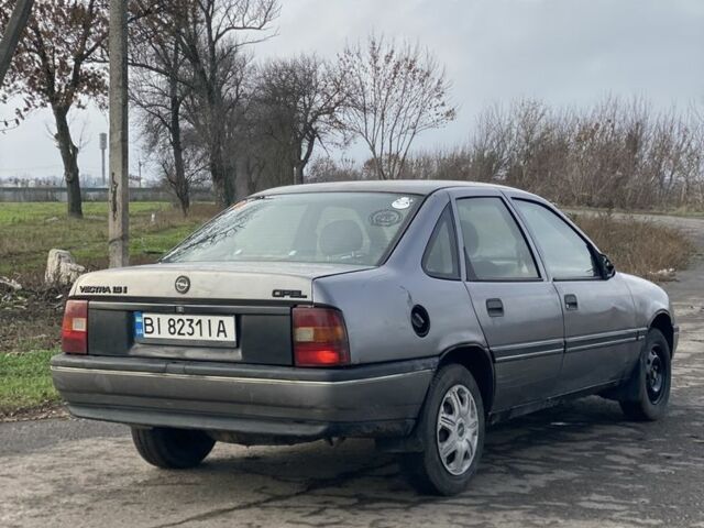 Сірий Опель Вектра, об'ємом двигуна 1.6 л та пробігом 588 тис. км за 756 $, фото 2 на Automoto.ua