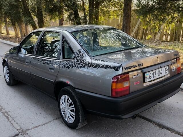 Серый Опель Вектра, объемом двигателя 1.6 л и пробегом 444 тыс. км за 995 $, фото 16 на Automoto.ua