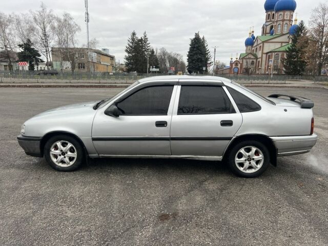 Сірий Опель Вектра, об'ємом двигуна 2 л та пробігом 280 тис. км за 1550 $, фото 4 на Automoto.ua