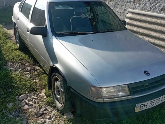Серый Опель Вектра, объемом двигателя 2 л и пробегом 400 тыс. км за 750 $, фото 1 на Automoto.ua