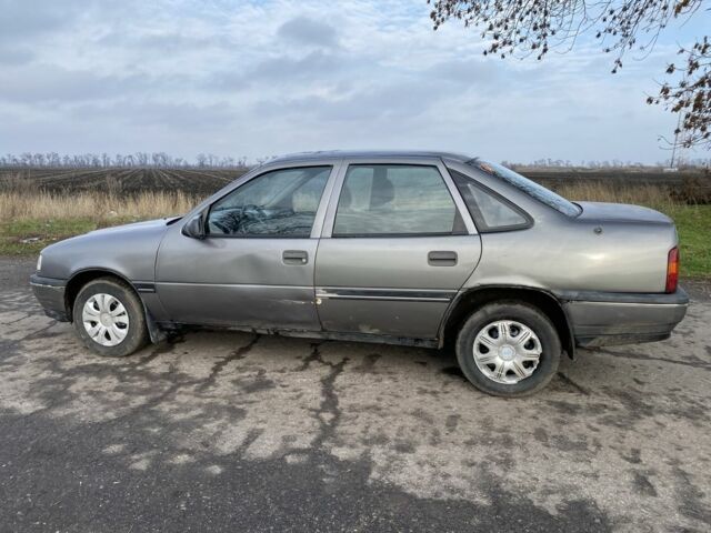 Сірий Опель Вектра, об'ємом двигуна 1.6 л та пробігом 588 тис. км за 756 $, фото 4 на Automoto.ua