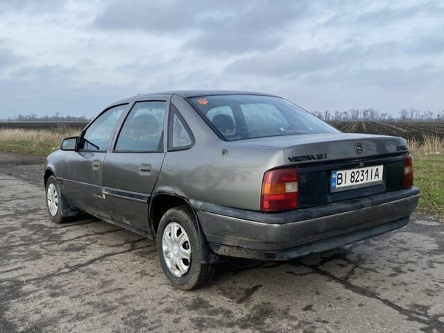 Сірий Опель Вектра, об'ємом двигуна 1.6 л та пробігом 588 тис. км за 756 $, фото 3 на Automoto.ua