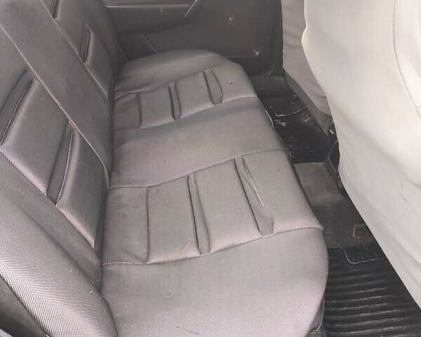 Сірий Опель Вектра, об'ємом двигуна 1.7 л та пробігом 334 тис. км за 800 $, фото 2 на Automoto.ua