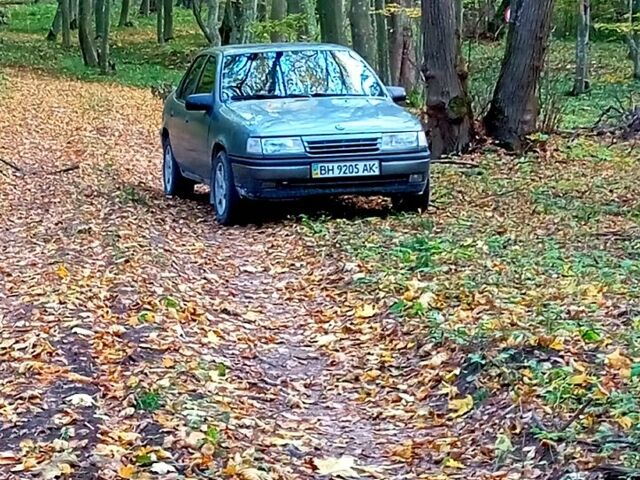 Сірий Опель Вектра, об'ємом двигуна 2 л та пробігом 77 тис. км за 1500 $, фото 3 на Automoto.ua