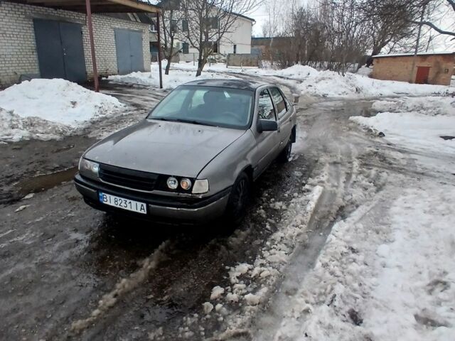 Серый Опель Вектра, объемом двигателя 1.6 л и пробегом 325 тыс. км за 930 $, фото 1 на Automoto.ua