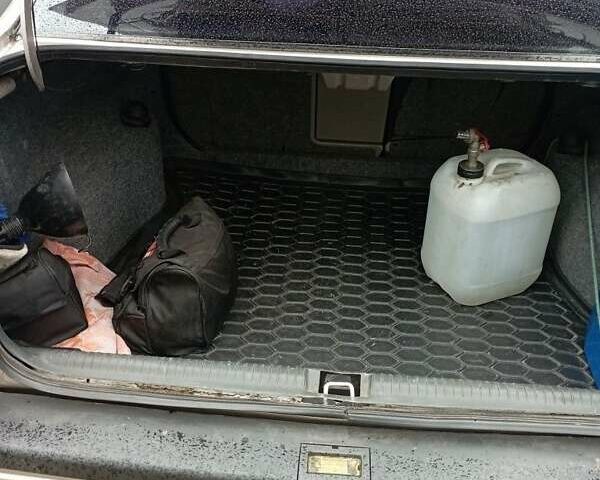 Серый Опель Вектра, объемом двигателя 1.8 л и пробегом 350 тыс. км за 1500 $, фото 4 на Automoto.ua