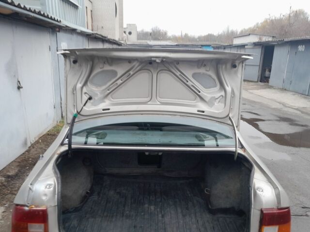 Серый Опель Вектра, объемом двигателя 1.6 л и пробегом 200 тыс. км за 750 $, фото 6 на Automoto.ua