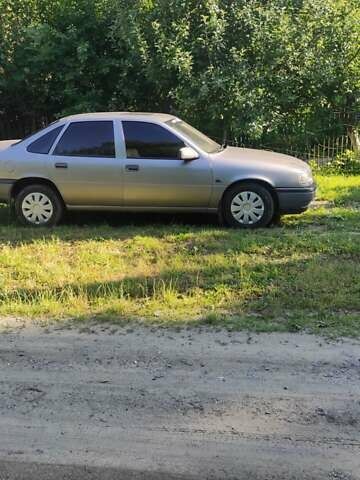 Опель Вектра 1990 в Изяслве на Automoto.ua Серый Опель Вектра, объемом двигателя 1.6 л и пробегом 300 тыс. км за 1650 $, фото 8 на Automoto.ua