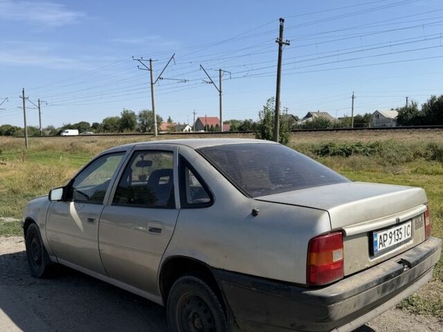 Сірий Опель Вектра, об'ємом двигуна 0 л та пробігом 300 тис. км за 673 $, фото 1 на Automoto.ua