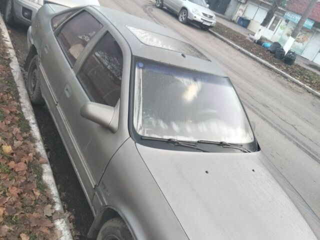 Серый Опель Вектра, объемом двигателя 1.6 л и пробегом 460 тыс. км за 800 $, фото 4 на Automoto.ua