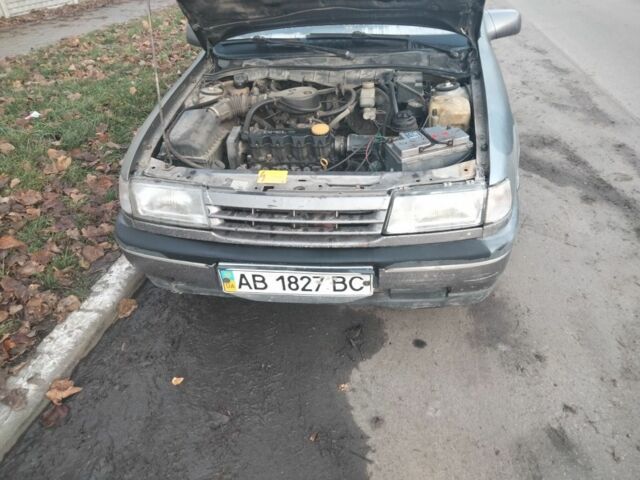 Серый Опель Вектра, объемом двигателя 1.6 л и пробегом 460 тыс. км за 800 $, фото 1 на Automoto.ua