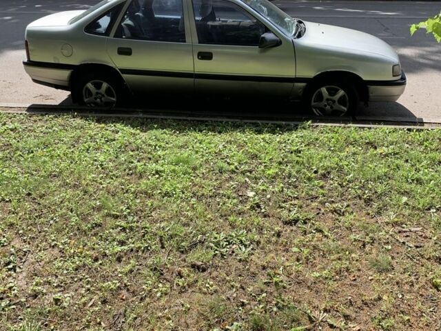 Серый Опель Вектра, объемом двигателя 2 л и пробегом 473 тыс. км за 1700 $, фото 2 на Automoto.ua