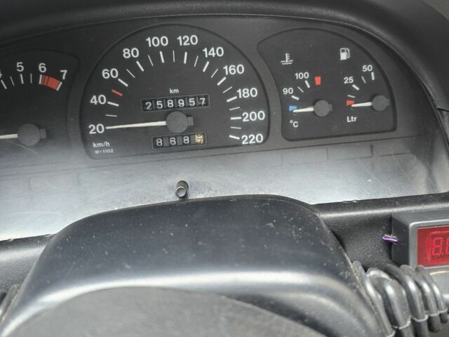 Серый Опель Вектра, объемом двигателя 1.6 л и пробегом 258 тыс. км за 1105 $, фото 12 на Automoto.ua