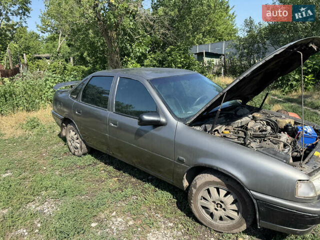 Серый Опель Вектра, объемом двигателя 2 л и пробегом 125 тыс. км за 1750 $, фото 3 на Automoto.ua