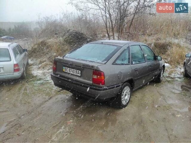 Серый Опель Вектра, объемом двигателя 1.8 л и пробегом 242 тыс. км за 758 $, фото 8 на Automoto.ua
