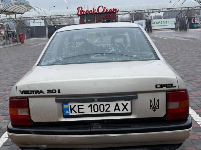 Серый Опель Вектра, объемом двигателя 2 л и пробегом 410 тыс. км за 1500 $, фото 2 на Automoto.ua