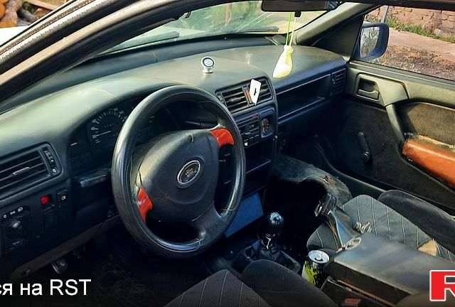 Серый Опель Вектра, объемом двигателя 2 л и пробегом 0 тыс. км за 870 $, фото 1 на Automoto.ua