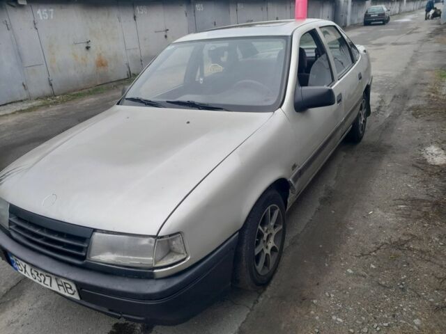 Серый Опель Вектра, объемом двигателя 1.6 л и пробегом 200 тыс. км за 750 $, фото 3 на Automoto.ua