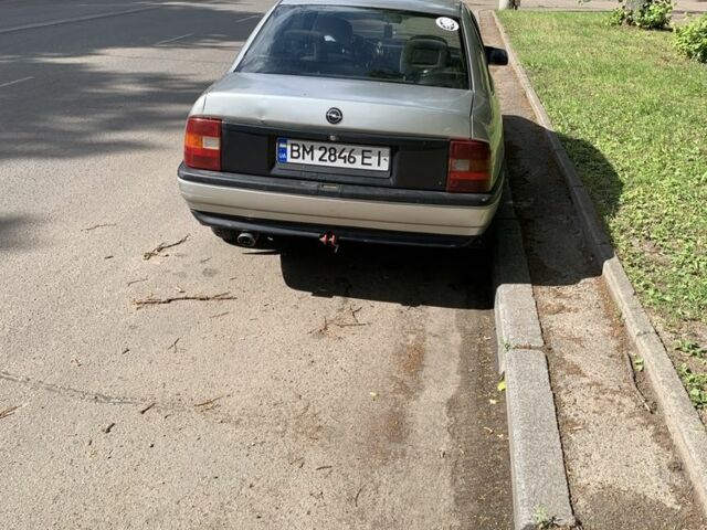 Серый Опель Вектра, объемом двигателя 2 л и пробегом 473 тыс. км за 1700 $, фото 1 на Automoto.ua