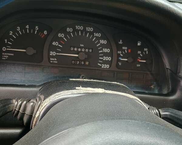 Сірий Опель Вектра, об'ємом двигуна 2 л та пробігом 368 тис. км за 1000 $, фото 4 на Automoto.ua