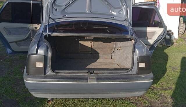 Серый Опель Вектра, объемом двигателя 0 л и пробегом 350 тыс. км за 1000 $, фото 1 на Automoto.ua