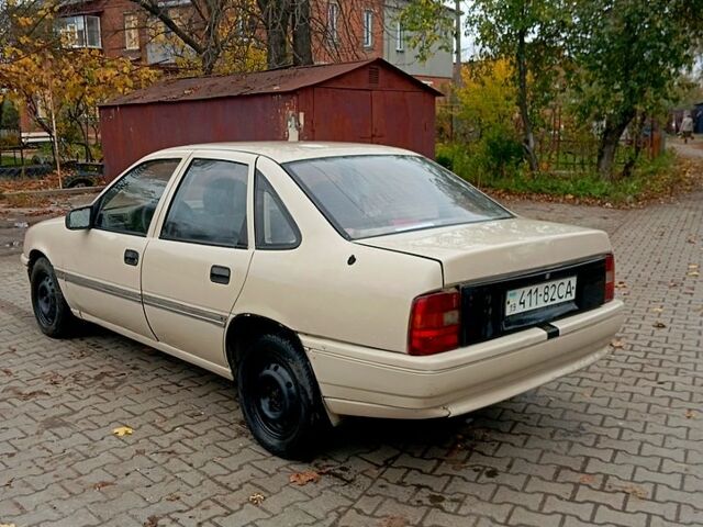 Сірий Опель Вектра, об'ємом двигуна 2 л та пробігом 111 тис. км за 850 $, фото 3 на Automoto.ua