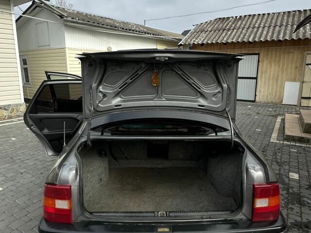 Серый Опель Вектра, объемом двигателя 1.6 л и пробегом 230 тыс. км за 1900 $, фото 10 на Automoto.ua