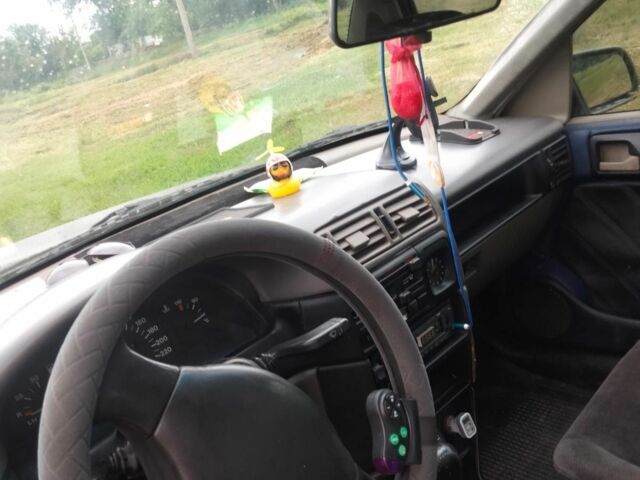 Серый Опель Вектра, объемом двигателя 2 л и пробегом 1000 тыс. км за 1449 $, фото 3 на Automoto.ua