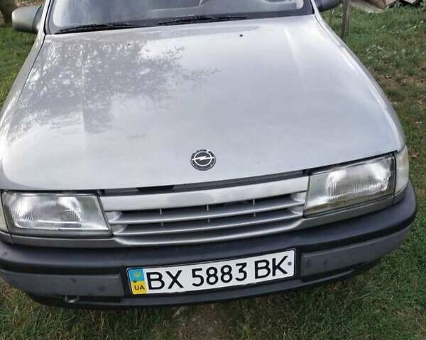 Опель Вектра 1990 в Изяслве на Automoto.ua Серый Опель Вектра, объемом двигателя 1.6 л и пробегом 300 тыс. км за 1650 $, фото 11 на Automoto.ua